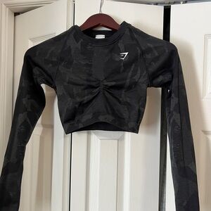 Black Camouflage Long Sleeve Crop Top